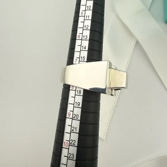 Tiffany & Co. Out of Retirement Block Sculptural Ring in Sterling Silver - Picture 11 of 11